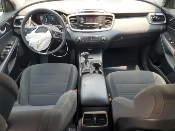 5XYPG4A31GG045446 2016 KIA SORENTO - Image 8