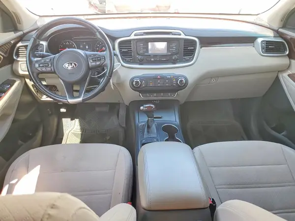 5XYPG4A31GG047780 2016 KIA SORENTO - Image 8