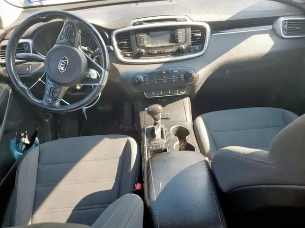 5XYPG4A31GG053076 2016 KIA SORENTO - Image 8