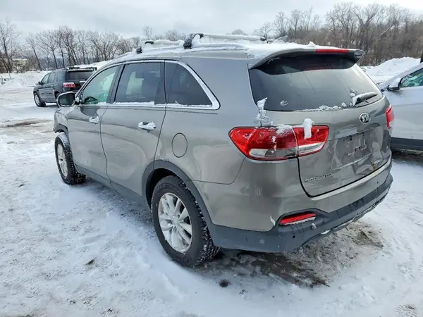 5XYPG4A31GG058228 2016 KIA SORENTO - Image 2