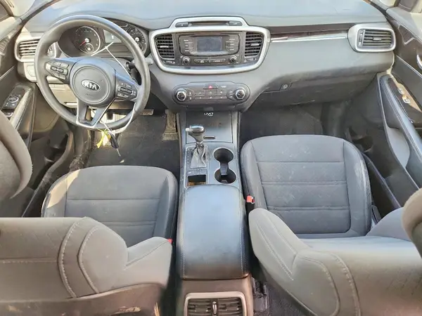5XYPG4A31GG060142 2016 KIA SORENTO - Image 8