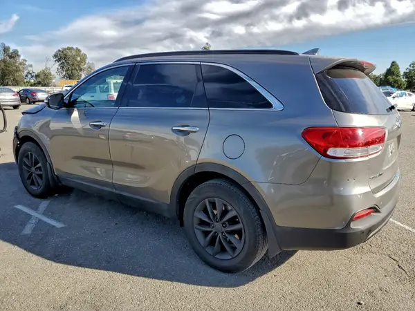 5XYPG4A31GG062277 2016 KIA SORENTO - Image 2