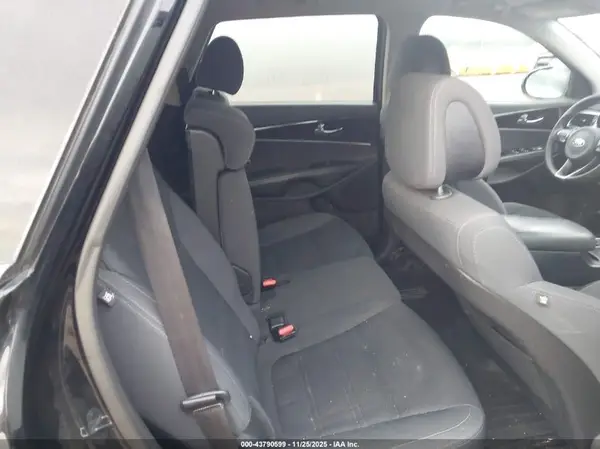 5XYPG4A31GG074459 2016 KIA SORENTO - Image 8