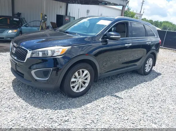 5XYPG4A31GG087440 2016 KIA SORENTO - Image 2