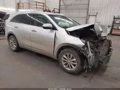 5XYPG4A31GG090113 2016 KIA SORENTO