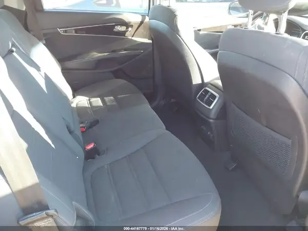 5XYPG4A31GG096204 2016 KIA SORENTO - Image 8