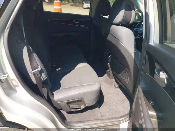 5XYPG4A31GG096493 2016 KIA SORENTO - Image 8