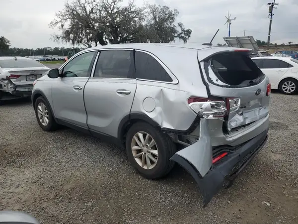 5XYPG4A31GG097885 2016 KIA SORENTO - Image 2