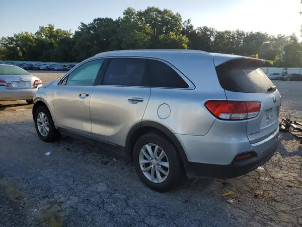 5XYPG4A31GG100185 2016 KIA SORENTO - Image 2