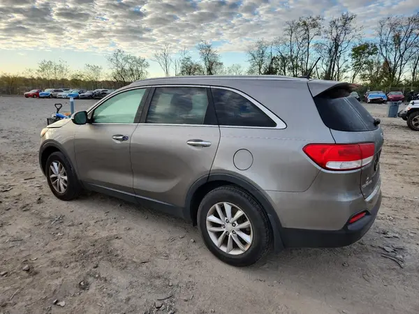 5XYPG4A31GG102485 2016 KIA SORENTO - Image 2