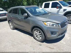 5XYPG4A31GG123126 2016 KIA SORENTO