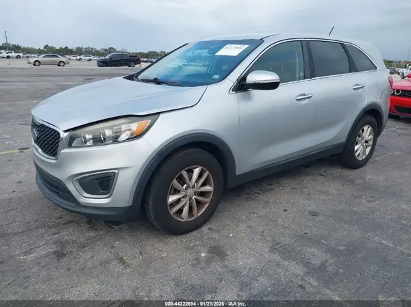 5XYPG4A31GG124471 2016 KIA SORENTO - Image 2