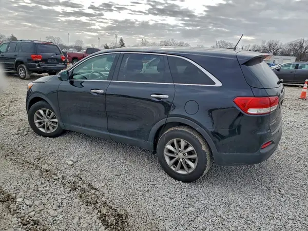 5XYPG4A31GG124566 2016 KIA SORENTO - Image 2