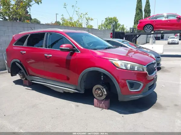 5XYPG4A31GG132697 2016 KIA SORENTO - Image 1