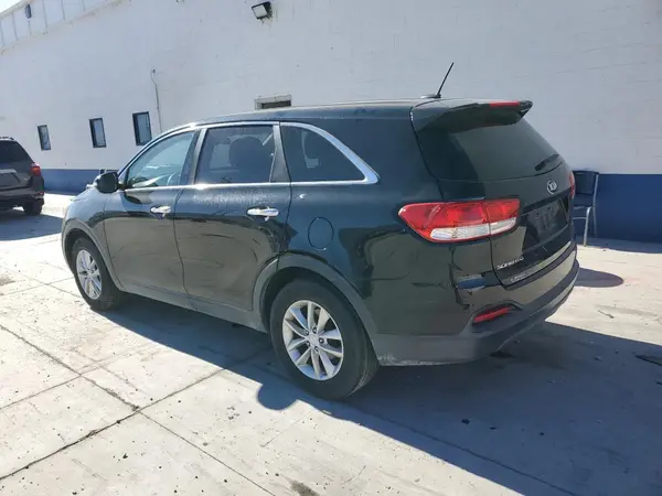 5XYPG4A31GG139276 2016 KIA SORENTO - Image 2
