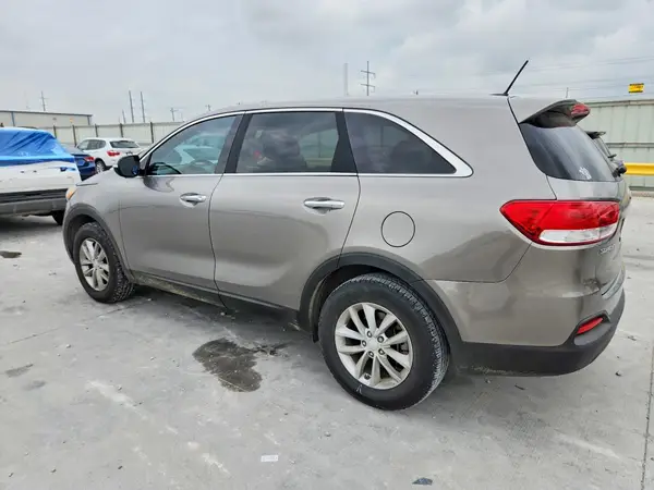 5XYPG4A31GG163139 2016 KIA SORENTO - Image 2