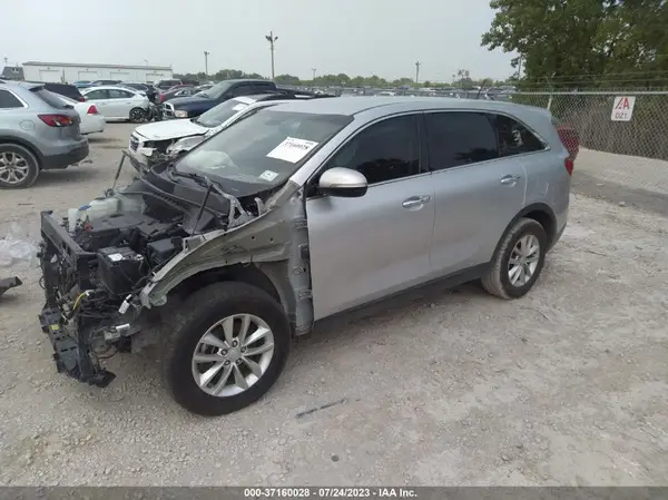 5XYPG4A31GG163206 2016 KIA SORENTO - Image 2