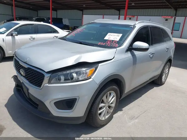 5XYPG4A31GG170656 2016 KIA SORENTO - Image 2