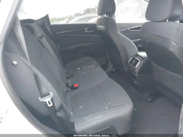 5XYPG4A31GG184198 2016 KIA SORENTO - Image 8