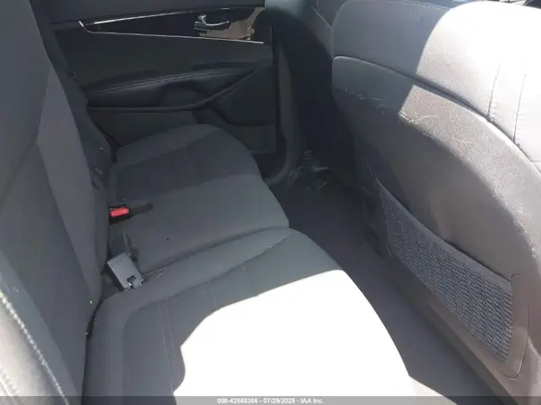 5XYPG4A31GG186565 2016 KIA SORENTO - Image 8
