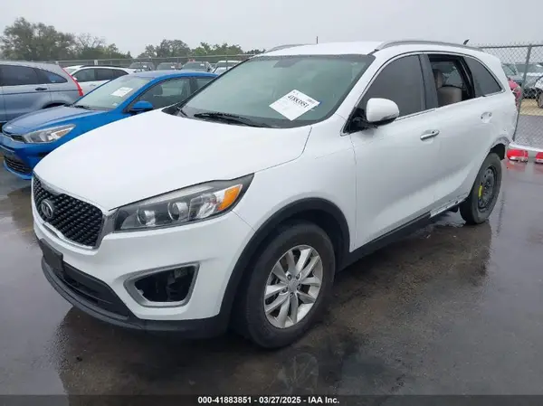 5XYPG4A31HG188723 2017 KIA SORENTO - Image 2