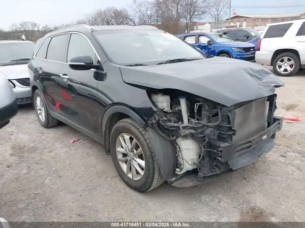 5XYPG4A31HG202877 2017 KIA SORENTO - Image 1
