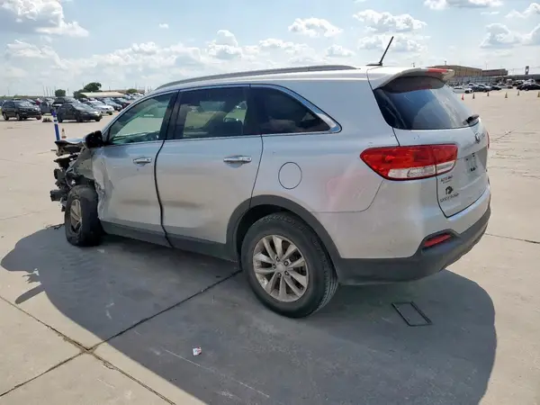 5XYPG4A31HG204838 2017 KIA SORENTO - Image 2
