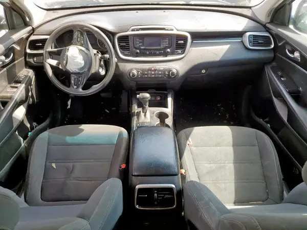 5XYPG4A31HG204838 2017 KIA SORENTO - Image 8