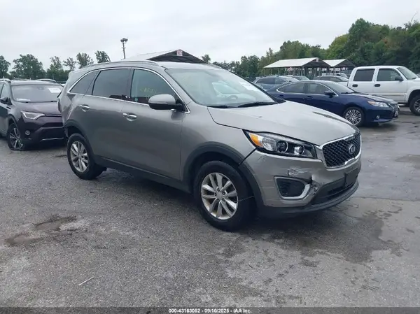 5XYPG4A31HG206623 2017 KIA SORENTO - Image 1