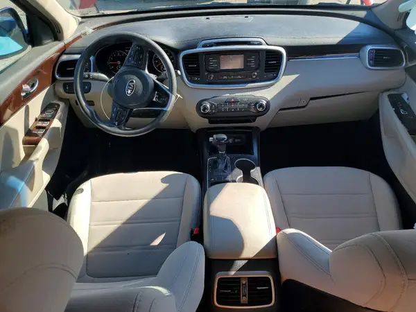 5XYPG4A31HG206881 2017 KIA SORENTO - Image 8