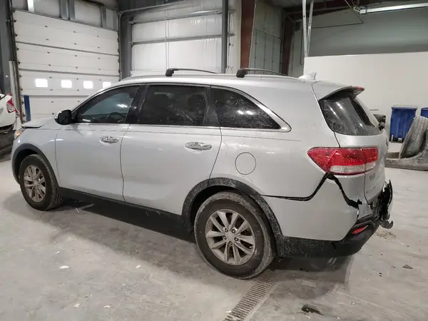 5XYPG4A31HG211014 2017 KIA SORENTO - Image 2