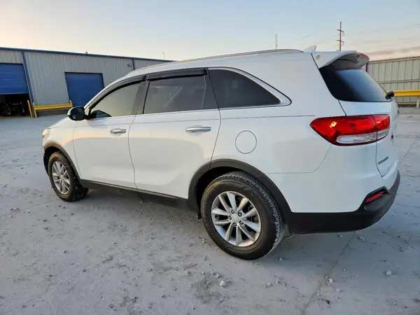 5XYPG4A31HG212650 2017 KIA SORENTO - Image 2