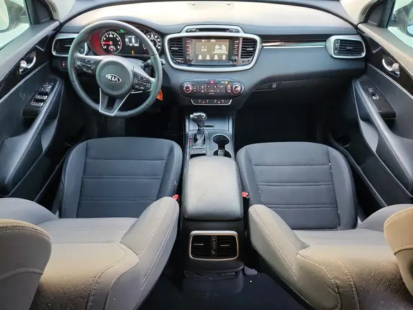 5XYPG4A31HG212650 2017 KIA SORENTO - Image 8