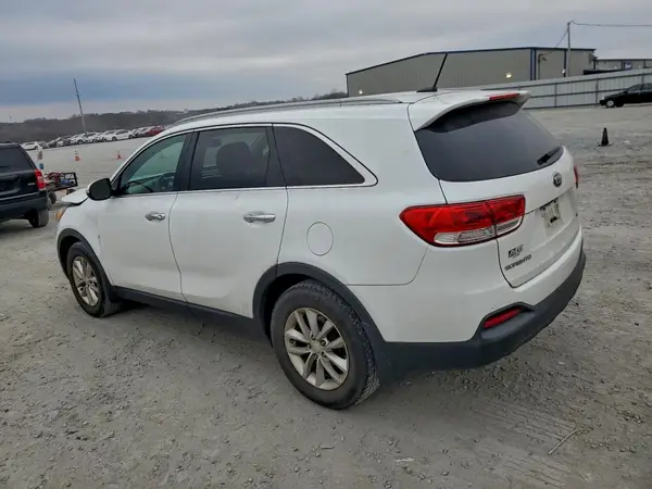 5XYPG4A31HG214852 2017 KIA SORENTO - Image 2