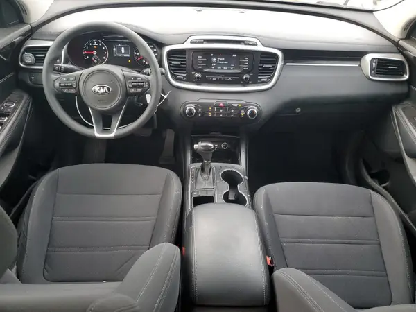 5XYPG4A31HG218786 2017 KIA SORENTO - Image 8