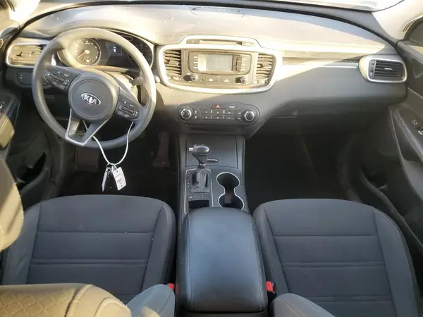 5XYPG4A31HG225012 2017 KIA SORENTO - Image 8