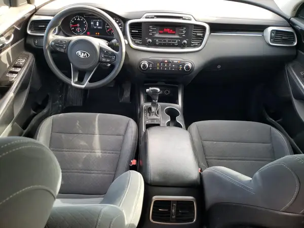 5XYPG4A31HG236771 2017 KIA SORENTO - Image 8