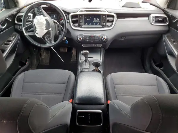 5XYPG4A31HG236950 2017 KIA SORENTO - Image 8