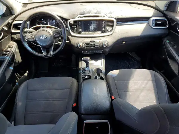 5XYPG4A31HG239170 2017 KIA SORENTO - Image 8