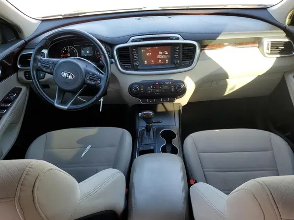 5XYPG4A31HG244384 2017 KIA SORENTO - Image 8