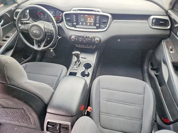 5XYPG4A31HG247320 2017 KIA SORENTO - Image 8