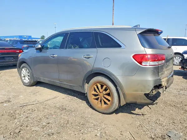 5XYPG4A31HG253912 2017 KIA SORENTO - Image 2