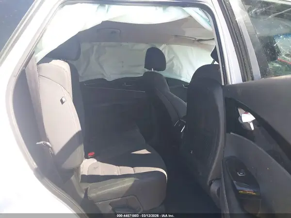 5XYPG4A31HG255241 2017 KIA SORENTO - Image 8