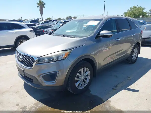5XYPG4A31HG259449 2017 KIA SORENTO - Image 2