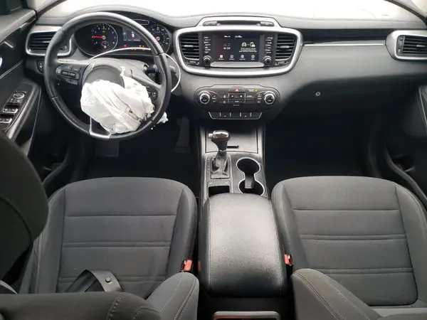 5XYPG4A31HG262531 2017 KIA SORENTO - Image 8