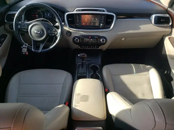 5XYPG4A31HG263534 2017 KIA SORENTO - Image 8