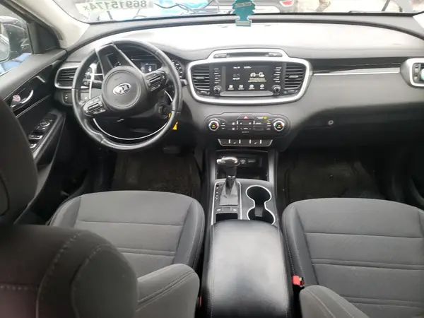 5XYPG4A31HG266675 2017 KIA SORENTO - Image 8
