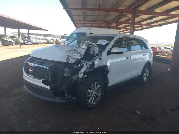 5XYPG4A31HG266885 2017 KIA SORENTO - Image 2