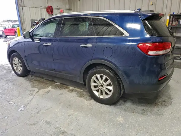 5XYPG4A31HG267003 2017 KIA SORENTO - Image 2