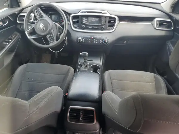 5XYPG4A31HG268135 2017 KIA SORENTO - Image 8